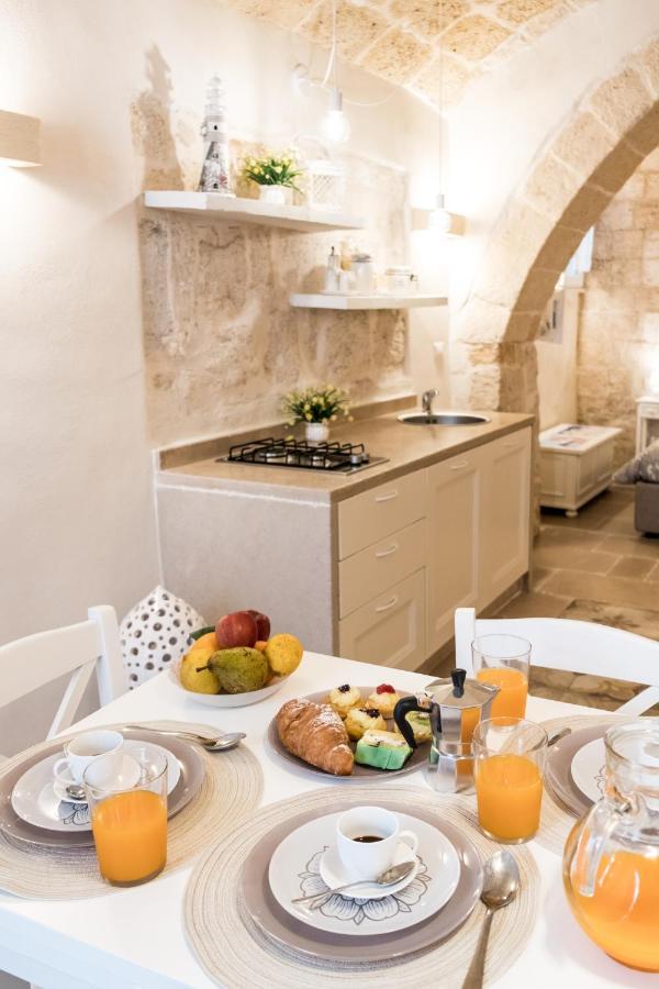 Dimore Del Borgo Antico - Il Sottano Монополи Экстерьер фото