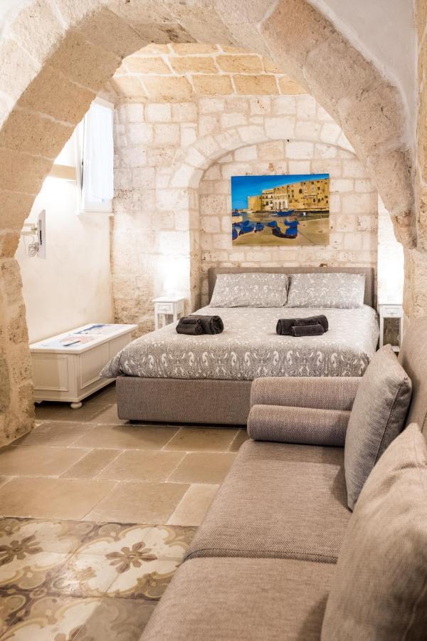 Dimore Del Borgo Antico - Il Sottano Монополи Экстерьер фото