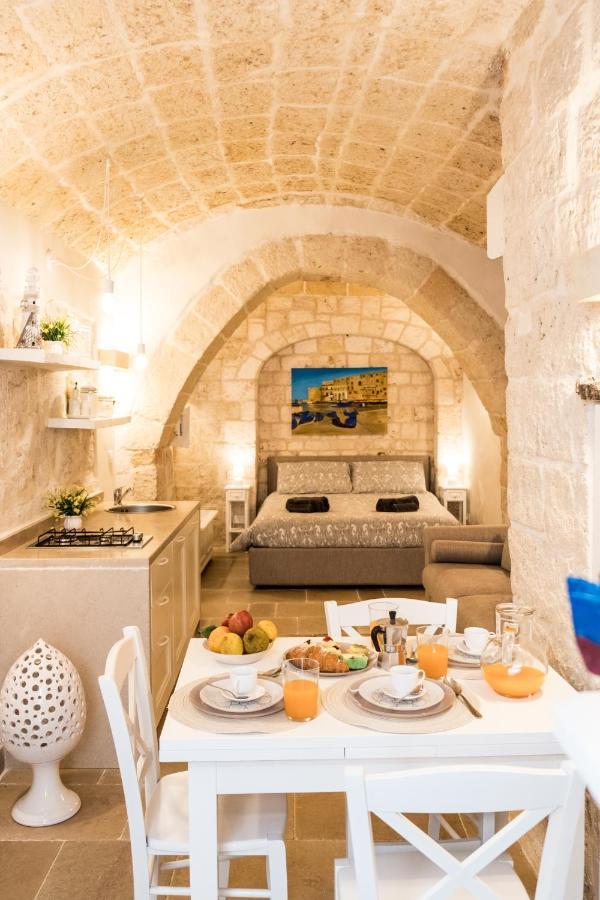 Dimore Del Borgo Antico - Il Sottano Монополи Экстерьер фото