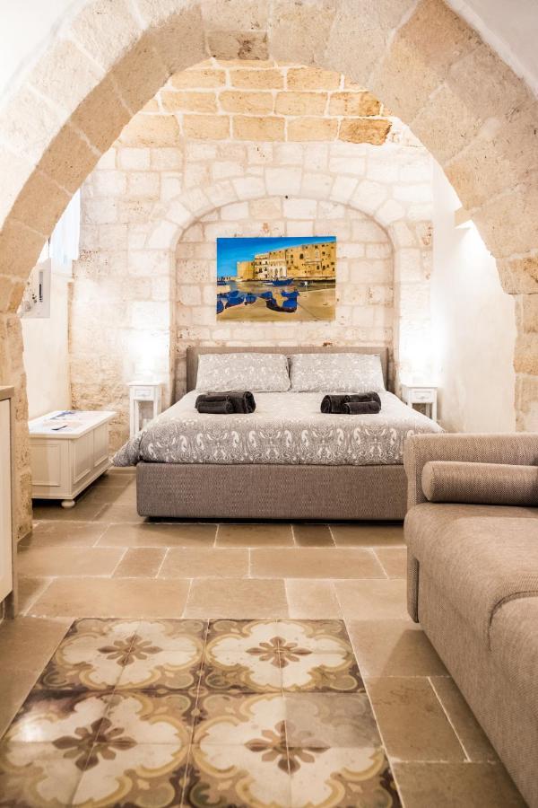 Dimore Del Borgo Antico - Il Sottano Монополи Экстерьер фото
