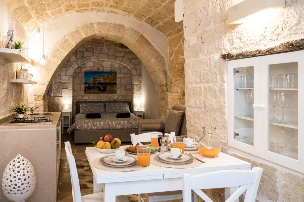 Dimore Del Borgo Antico - Il Sottano Монополи Экстерьер фото